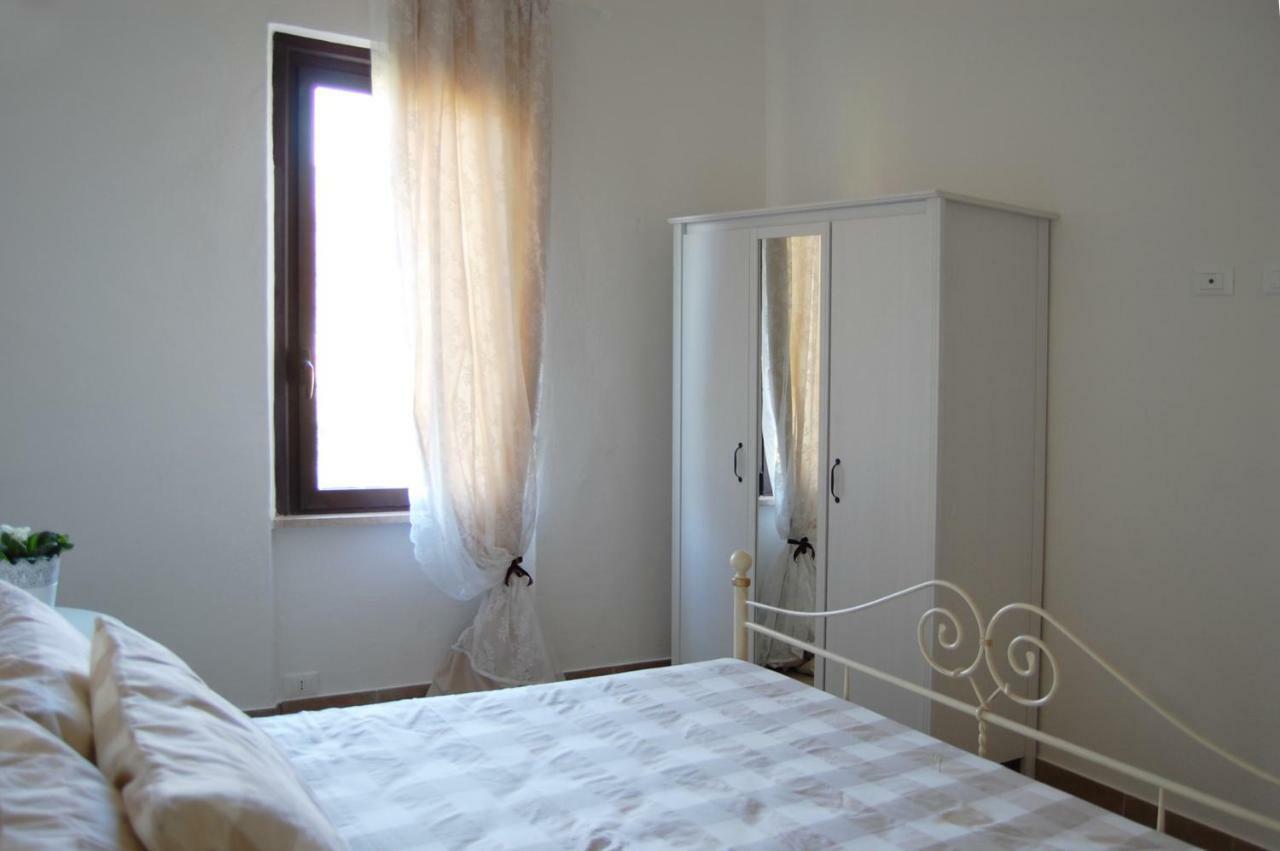 Ferienwohnung La Casa Bianca Roe Exterior foto